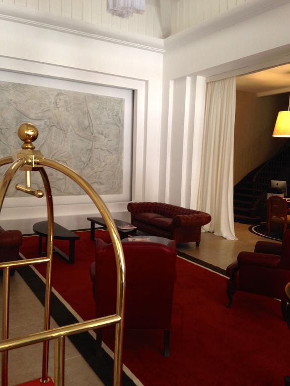 Real Hotel Lujan Zewnętrze zdjęcie