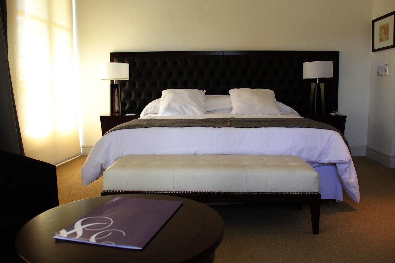 Real Hotel Lujan Zewnętrze zdjęcie